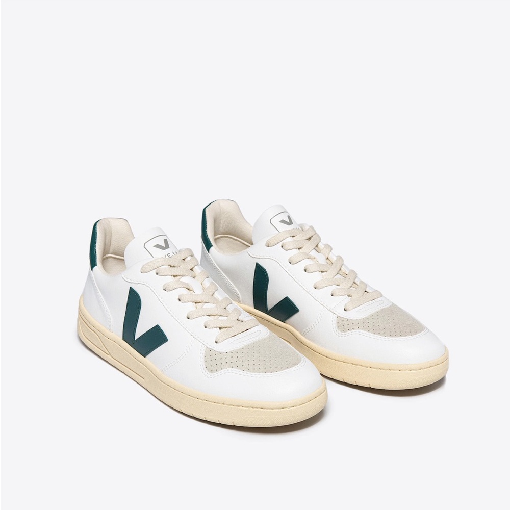 VEJA SNEAKERS V-10 CWL WHITE BRITTANY WHITE GREEN US Size 8 EU 39